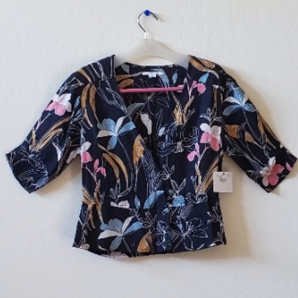 O'Neill Black Floral Print Elbow Sleeve V-Neck Wrap Top NWT Small - Picture 1 of 8
